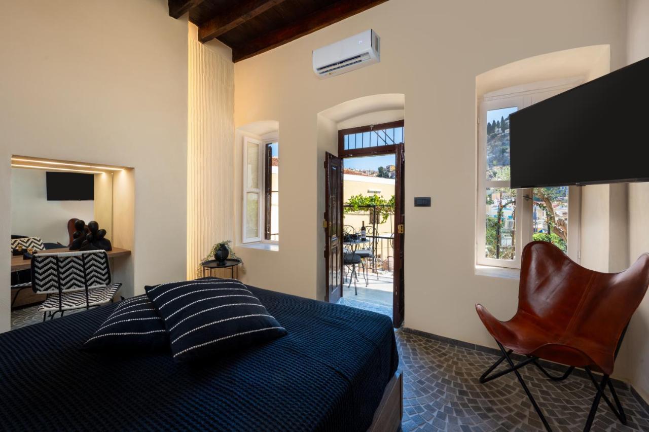 Townhall Apartment Symi Exterior foto